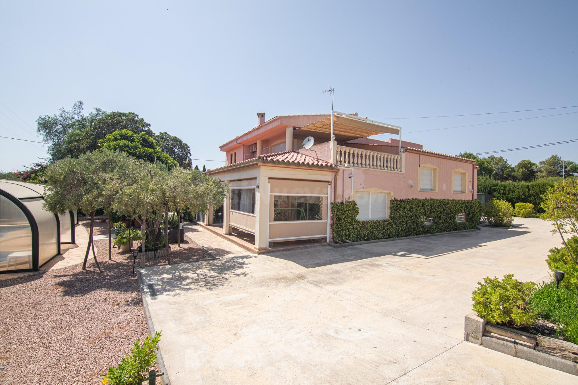 ¡ESPECTACULAR CHALET EN PEÑA DE LAS AGUILAS, ZONA HÍPICA ELC