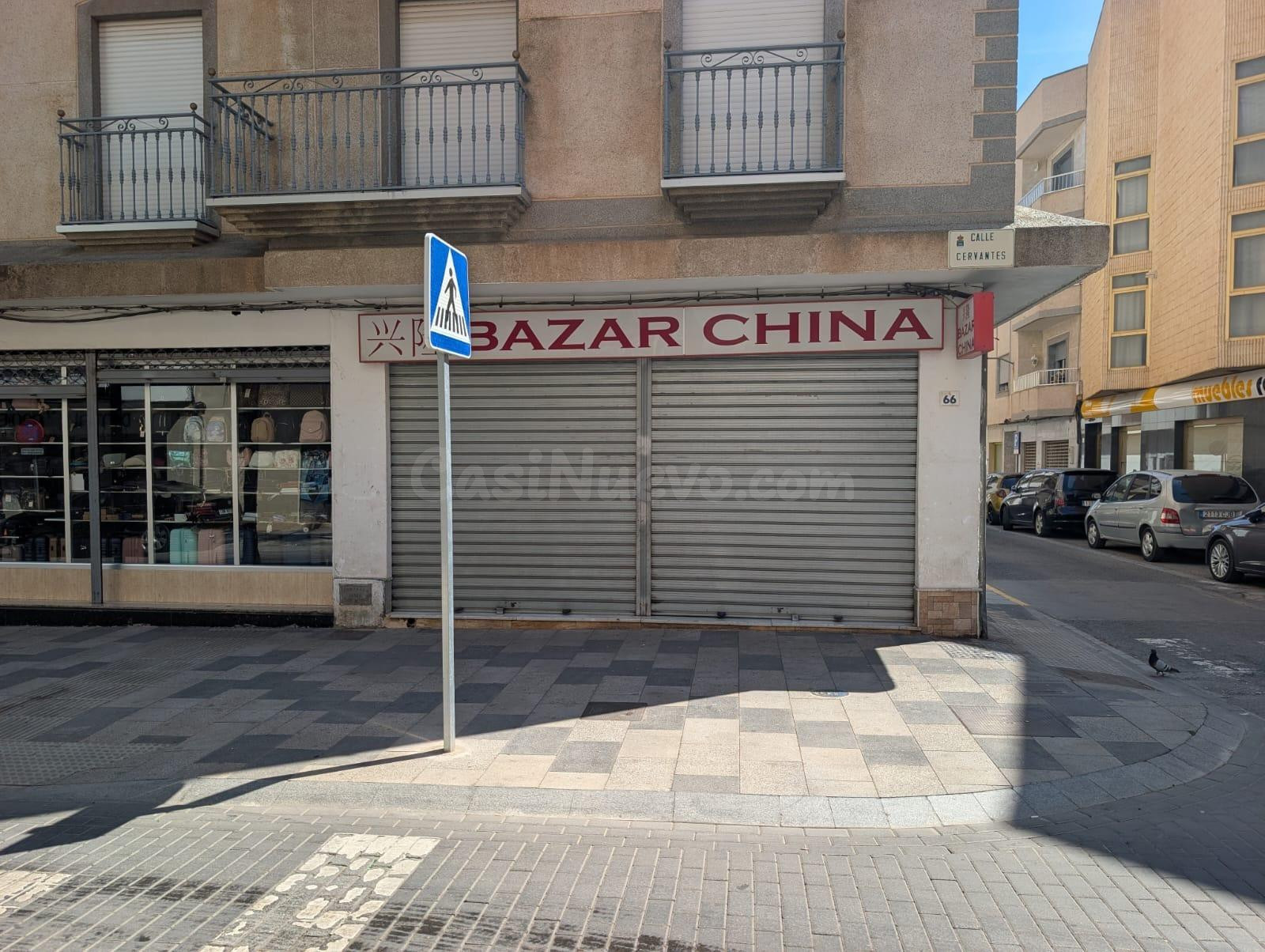Se vende local comercial en el centro de El Ejido en cesión  - foto 3