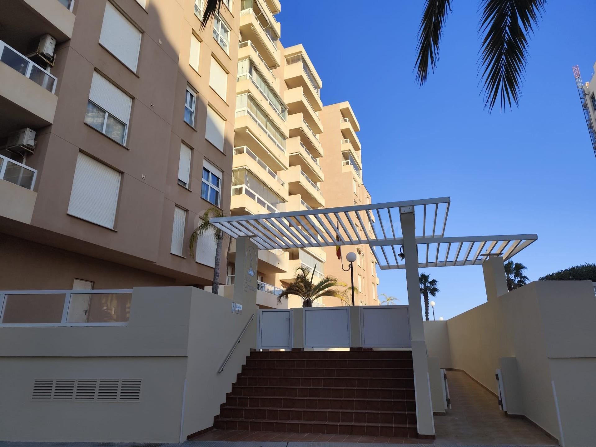 OPORTUNIDAD, SE VENDE ESTUPENDO APARTAMENTO EN EL RESIDENCIAL PUNTA CORMORAN