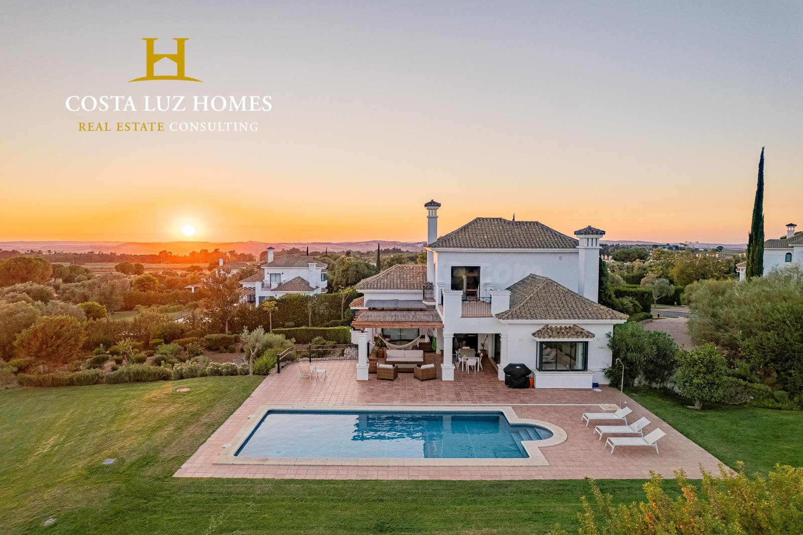 Villa 4 habitaciones 381m² en venta - Campo de golf