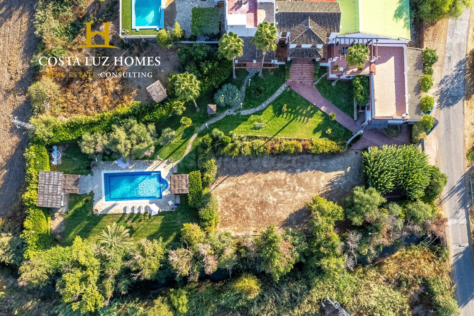 Casa de campo 4 habitaciones 385m² en venta - Villamartín - foto 3