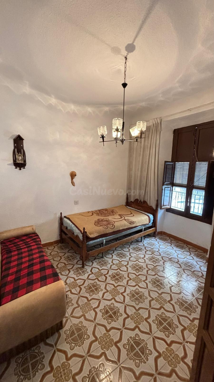 Casa en el Padul con 477m2 - Oportunidad de Inversión