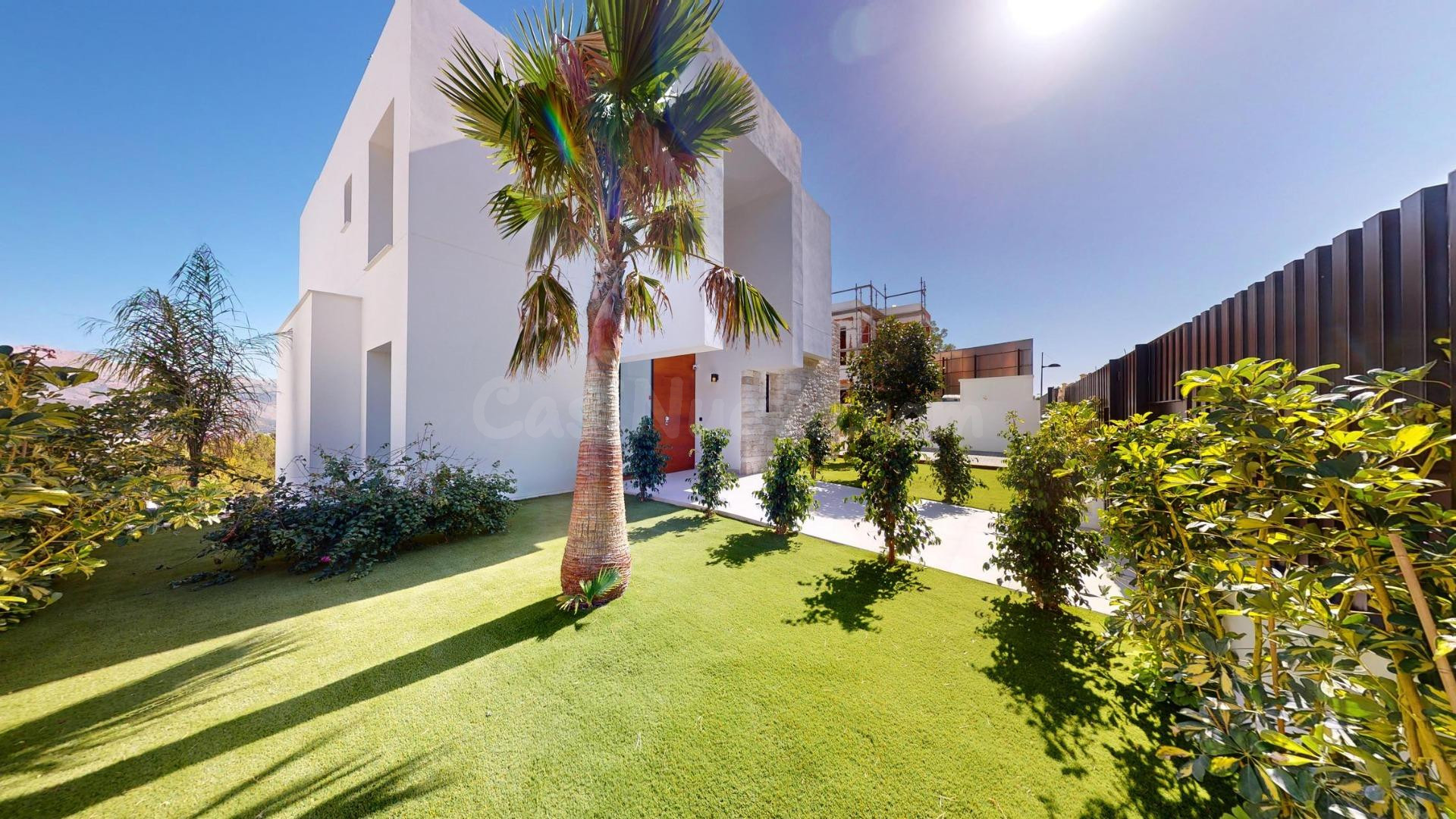 Villas de lujo de nueva construcción en Polop con impresionantes vistas