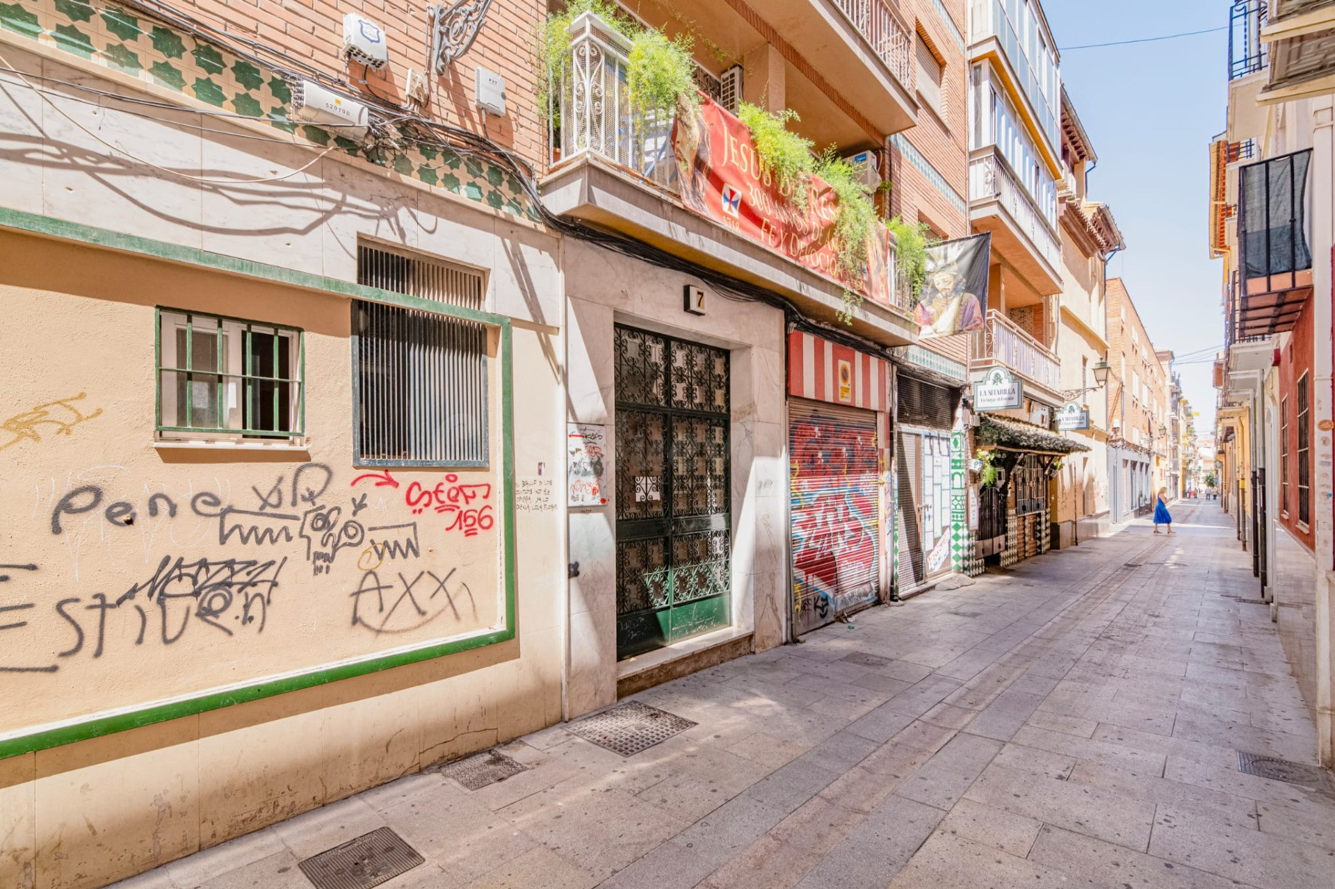 PISO DE 4 DORMITORIOS EN EL CENTRO DE GRANADA