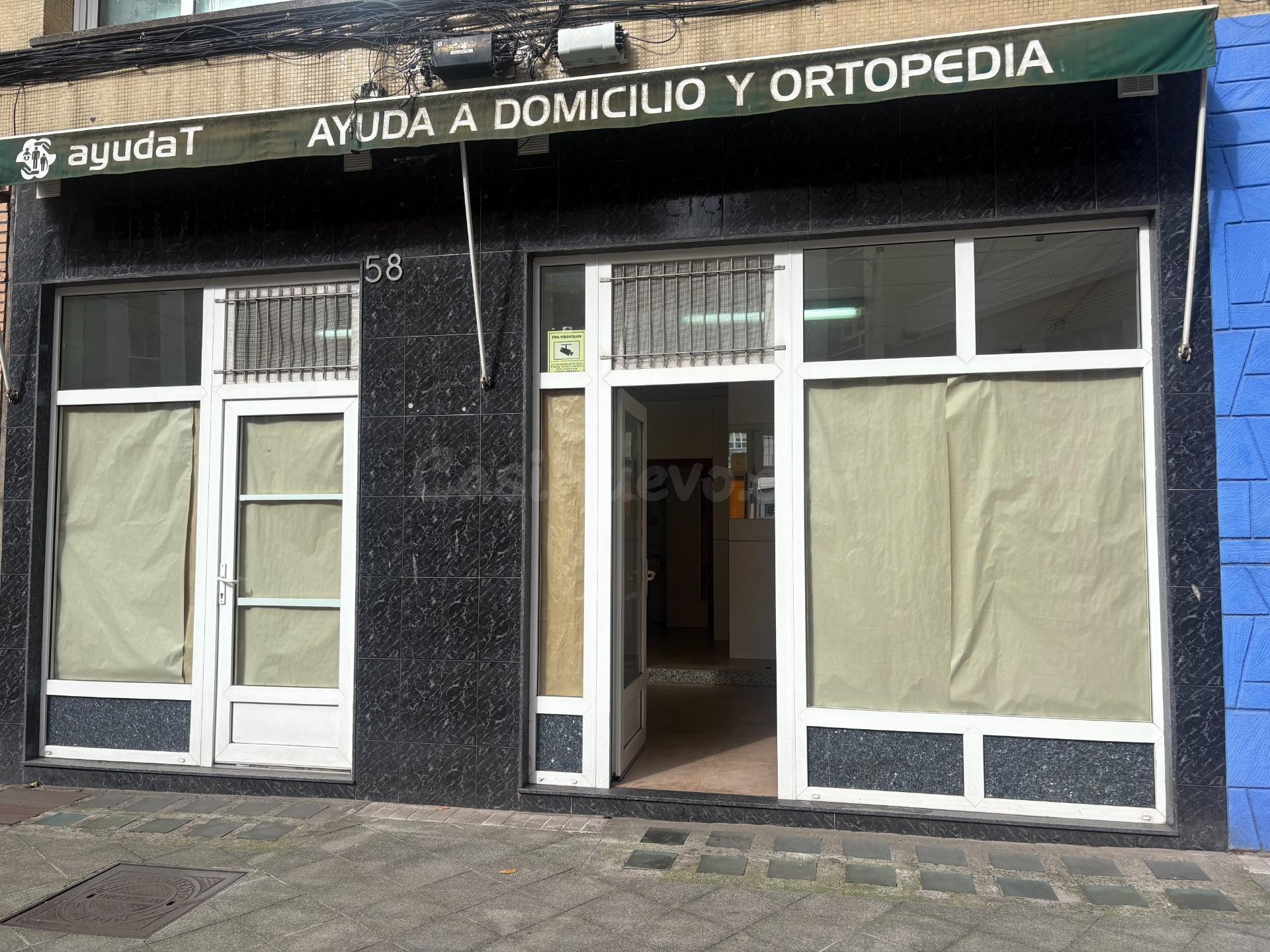 Local comercial en alquiler en calle Magnus Blikstad – Gijón