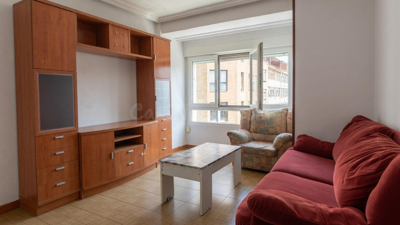 Piso de 2 habitaciones en La Calzada (Gijón) | Luminoso, excelente ubicación