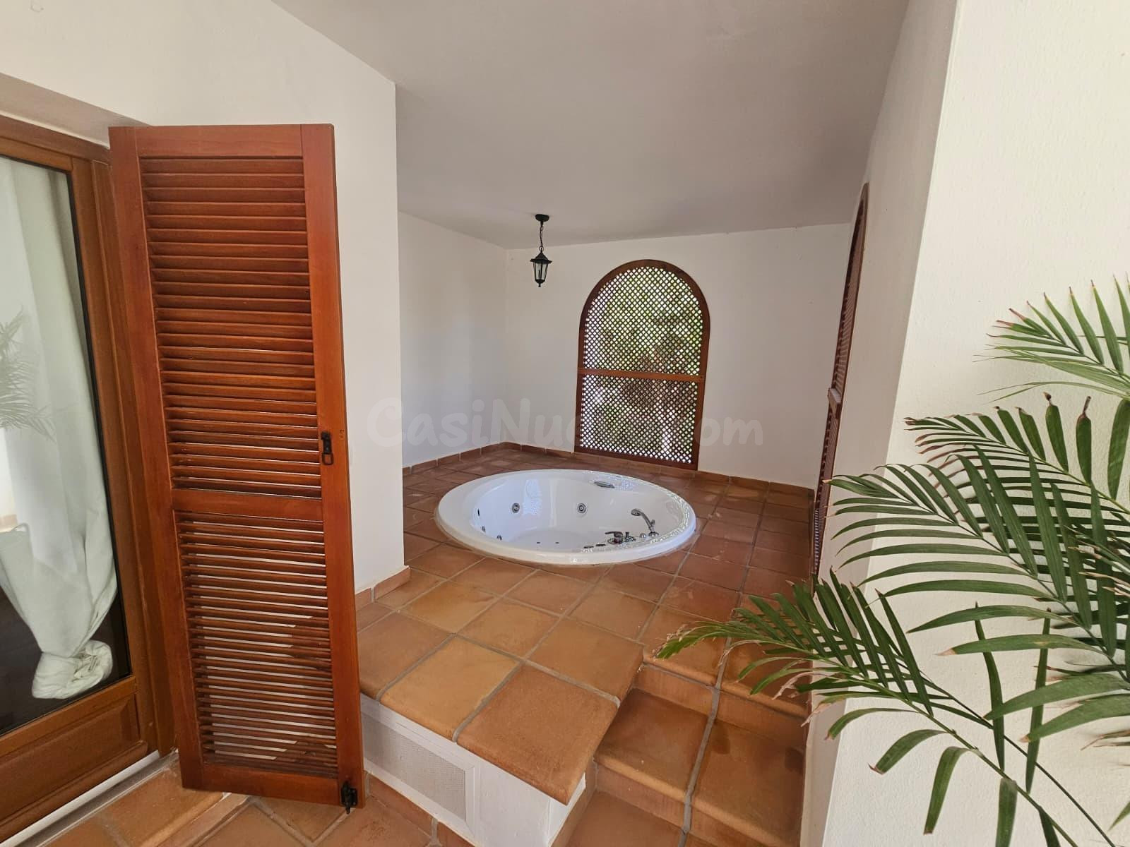 APARTAMENTO DE 2 DORMITORIOS CON AMPLIA TERRAZA – EL VALLE GOLF RESORT