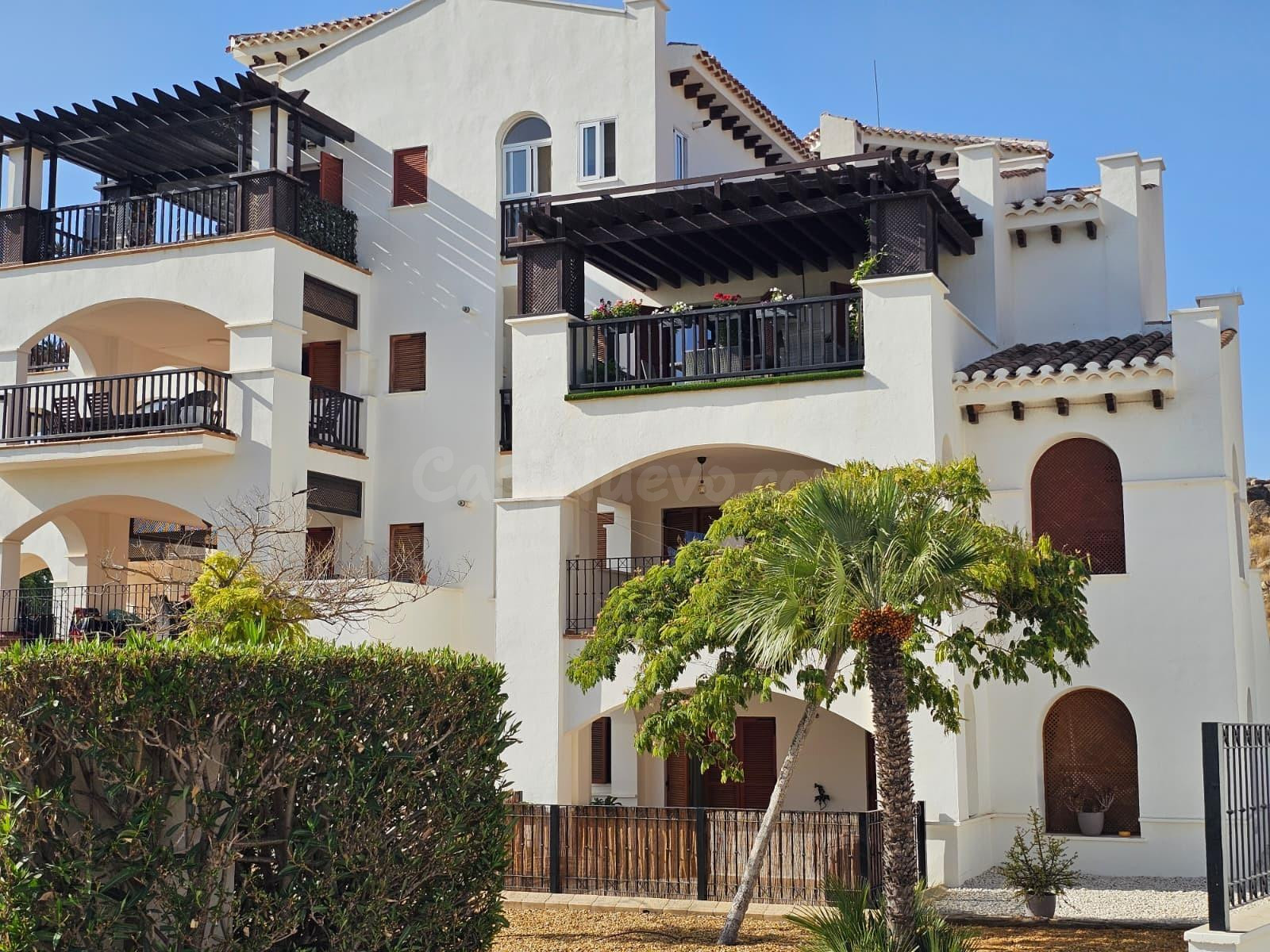 AMPLIO APARTAMENTO CON VISTAS AL GOLF Y 3 PLAZAS DE GARAJE – EL VALLE GOLF RESORT