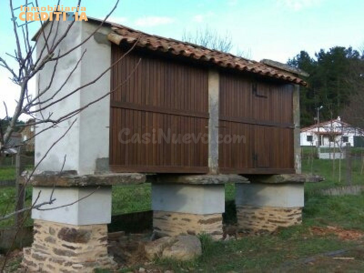 CASA  DE PIEDRA CON FINCA Y HORREO - foto 2