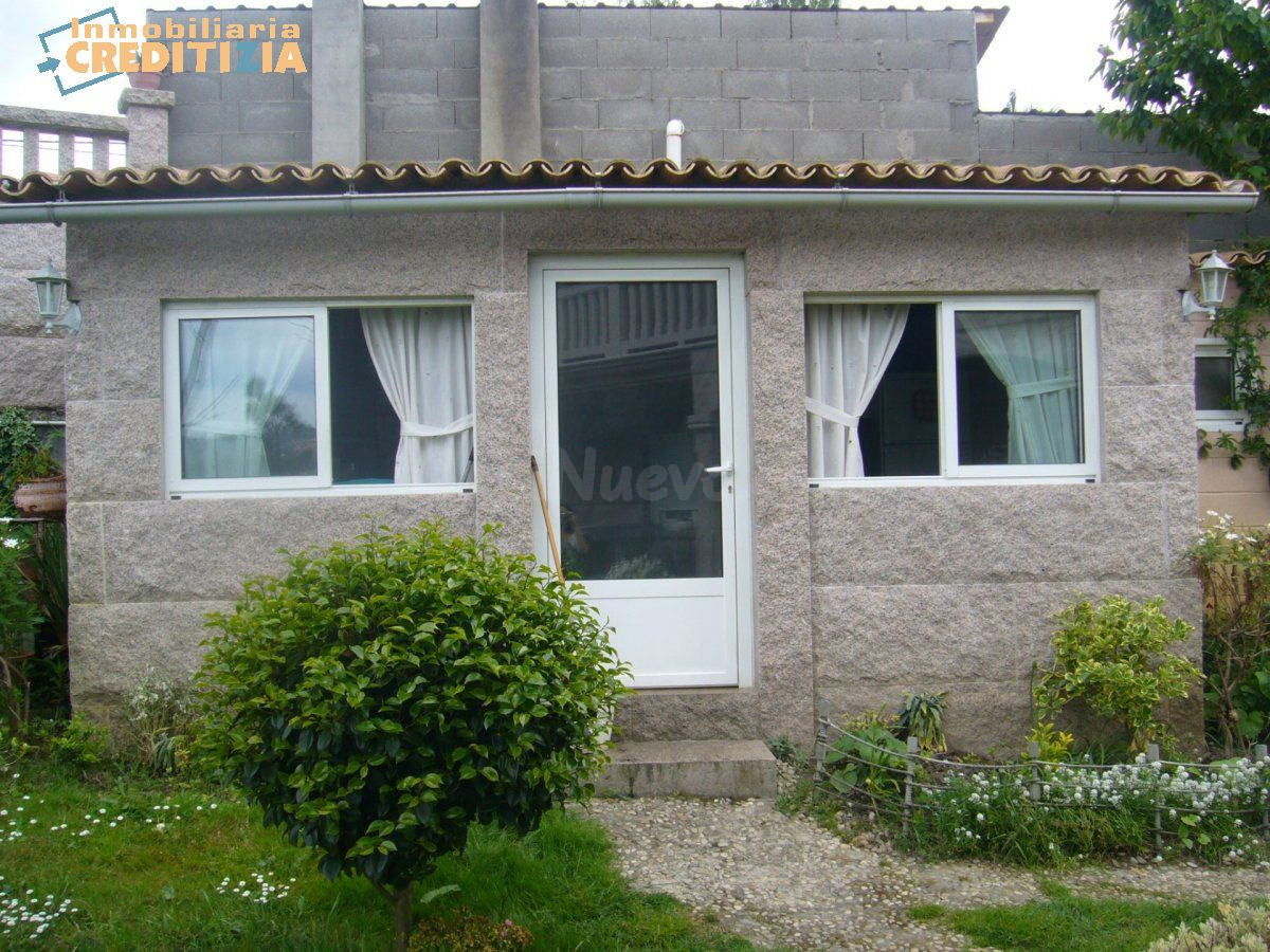 CHALET CON FINCA DE 6 DORMITORIOS - foto 3