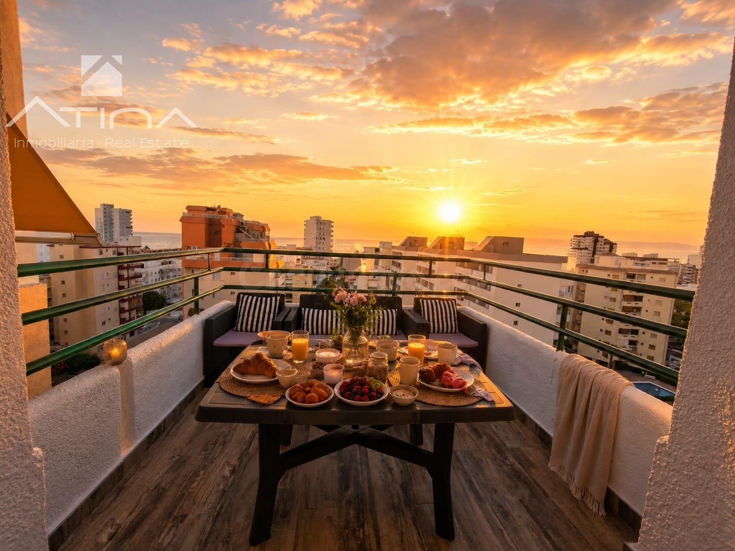 Apartamento con vistas al mar, a solo 100 metros de la arena, en Playa Gandía