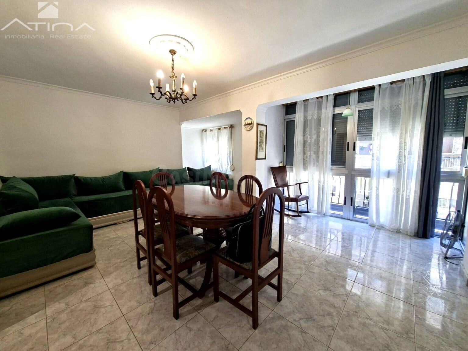 Piso de 3 habitaciones en venta en Gandía, zona República Argentina, a 2 minutos del Passeig de les Germanies.