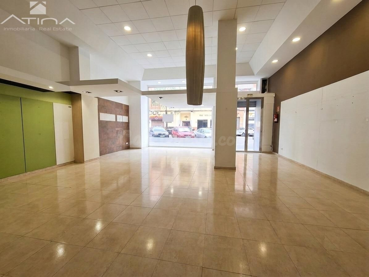 Local comercial en venta en Gandía, de 349 m2 en zona céntri - foto 3