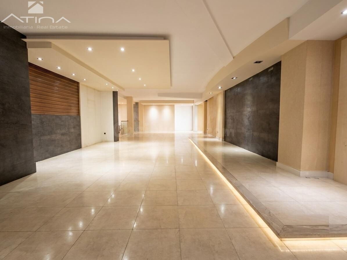 Local comercial en venta en Gandía, de 349 m2 en zona céntri - foto 4