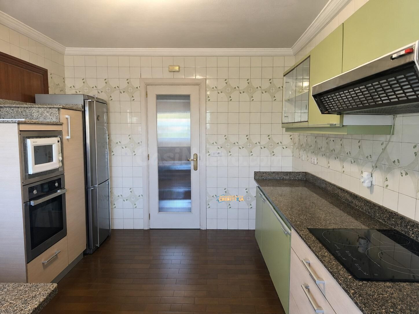 PISO DE CUATRO DORMITORIOS CON GARAJE - foto 3