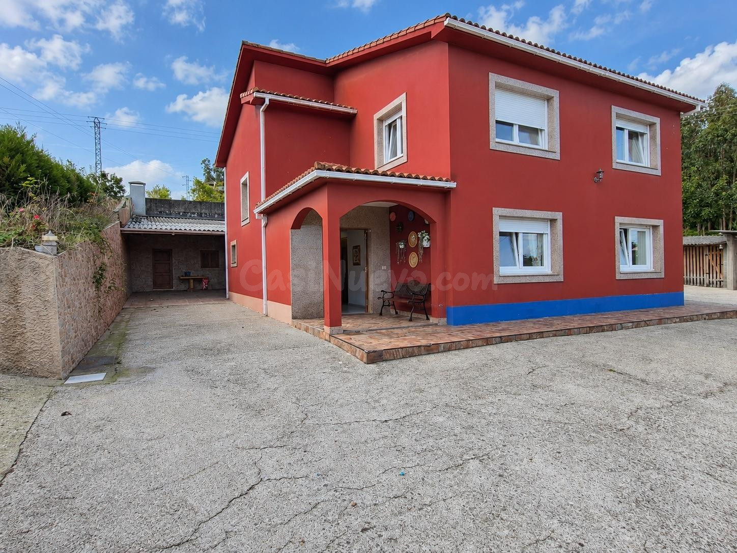 Casa independiente con 3.400 m2 de finca en Abegondo