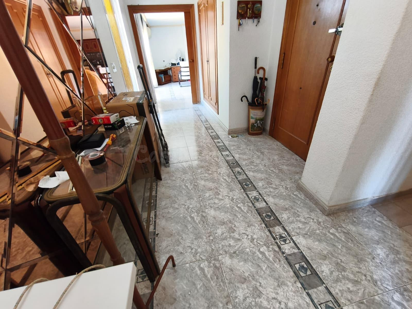 Espectacular Ático en Benidorm: Tu Oportunidad de Inversión