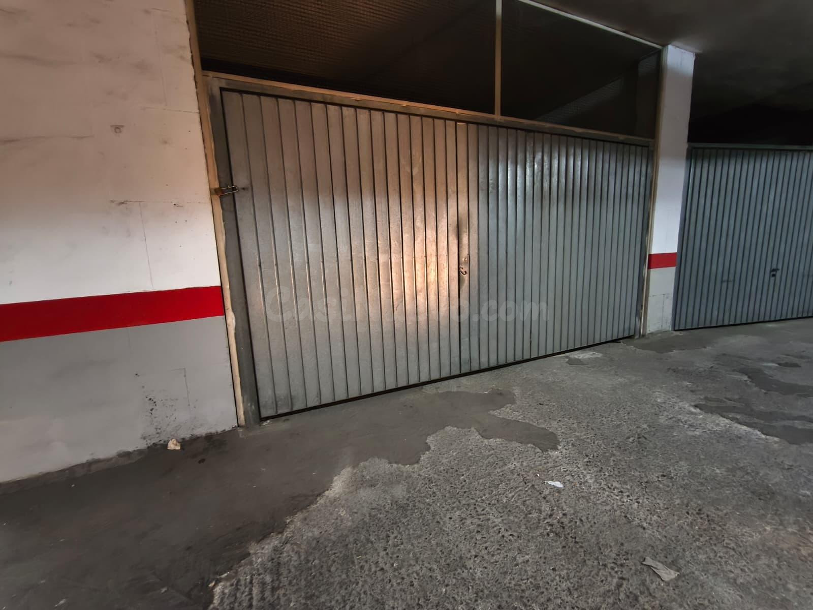Amplio Garaje Doble más Trastero en la Codiciada Avenida Alcoy de Alicante