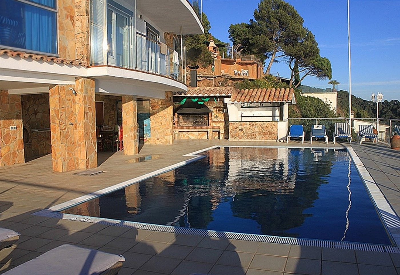 Villa exclusiva en primera línea del mar! 7200m de parcela