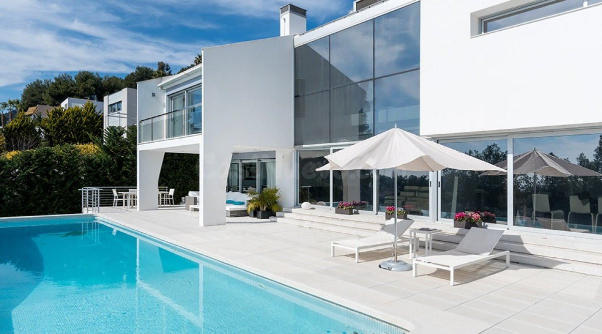 Exclusiva villa en el sector privado de la Cala Sant Francesc