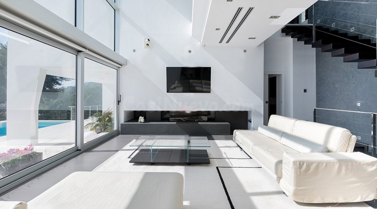 Exclusiva villa en el sector privado de la Cala Sant Frances - foto 5