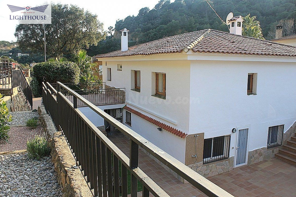 Gran casa en Lloret de Mar (Canyellas). - foto 2