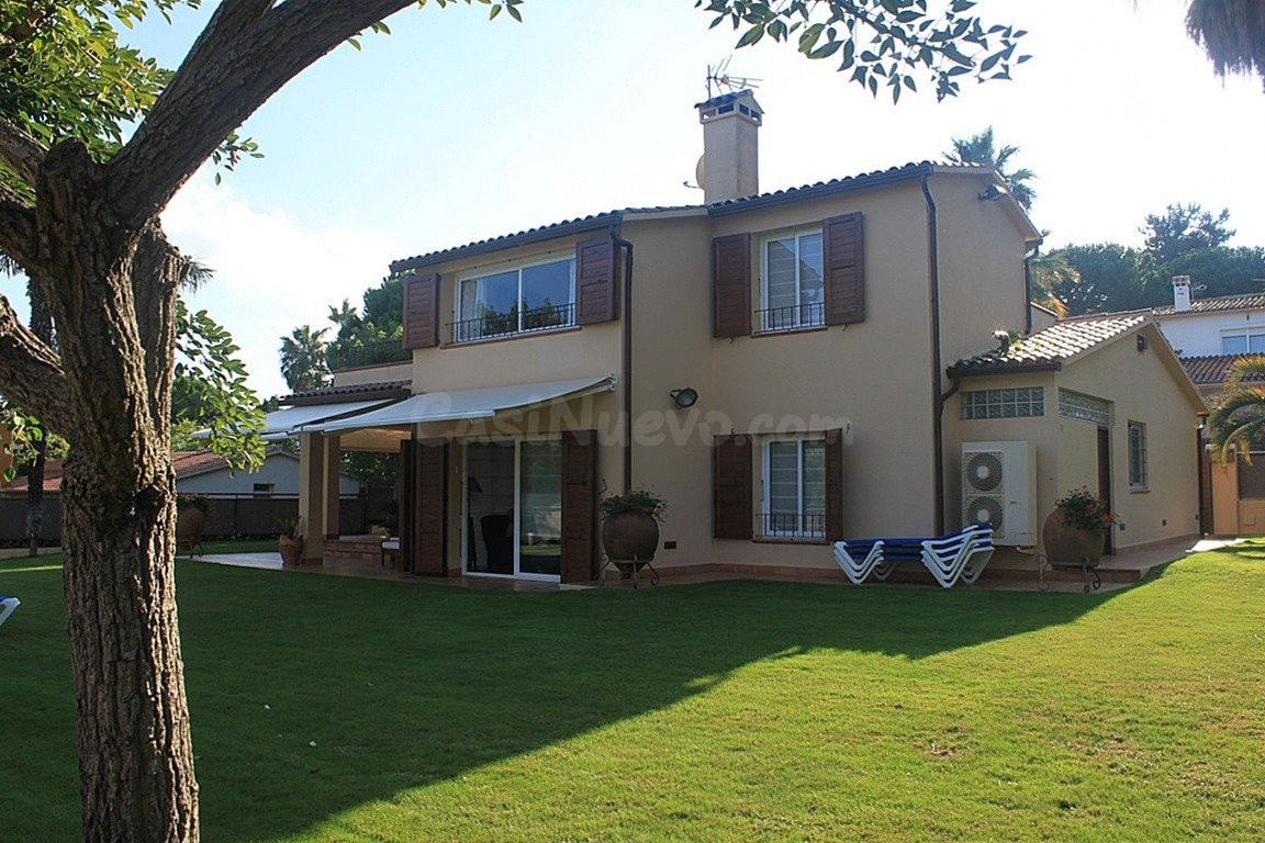 Villa en VENTA en la urbanización Cala Sant Francesc - foto 3