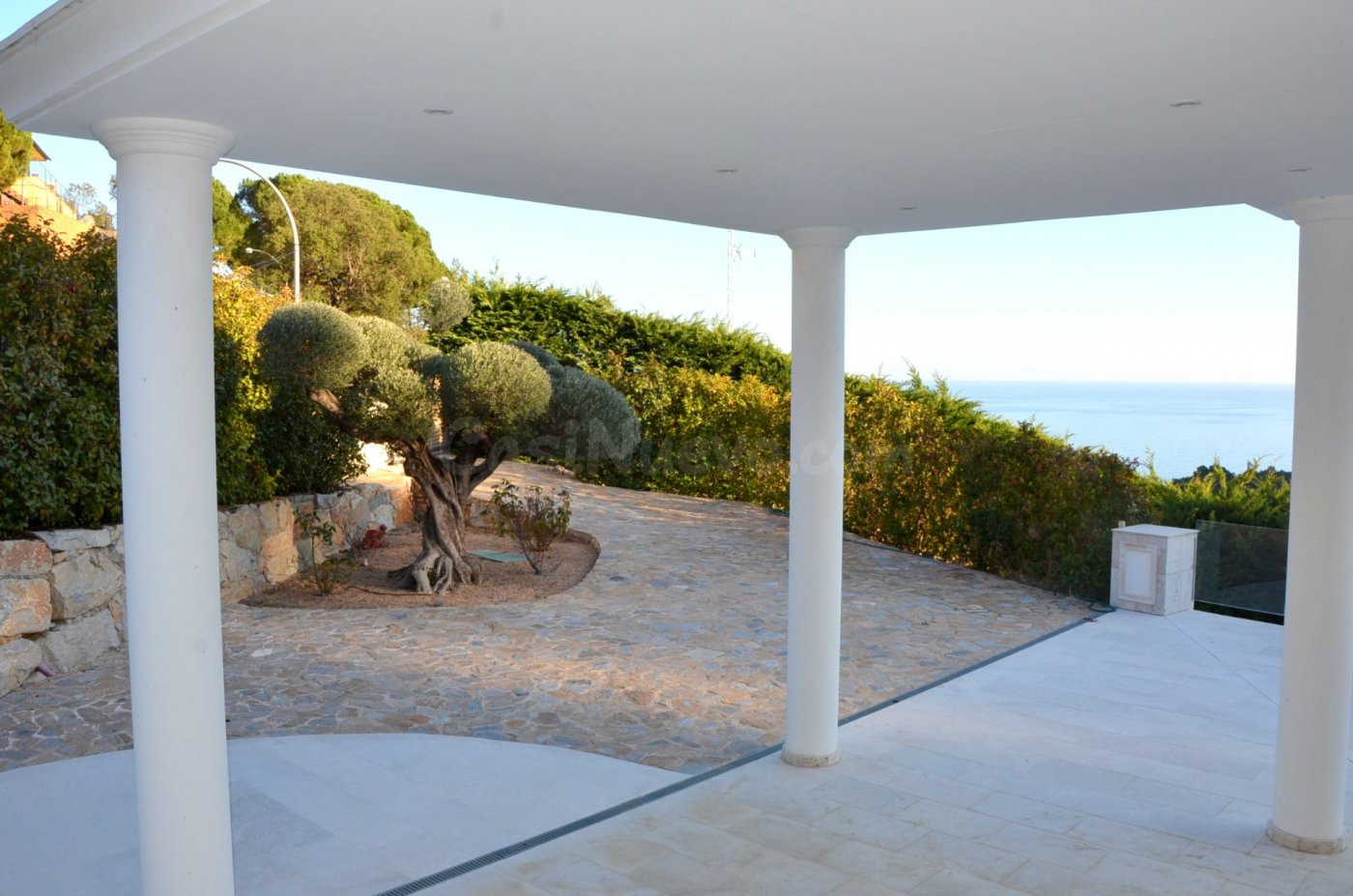 EXCLUSIVA VILLA de ALTO STANDING con VISTAS AL MAR - foto 5