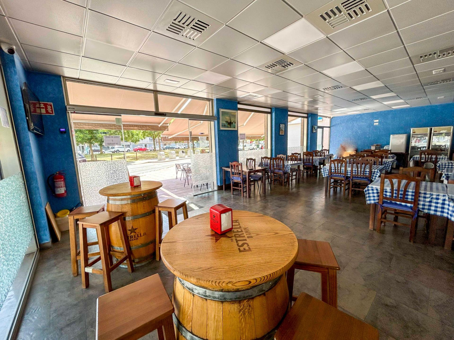 Un acogedor restaurante ubicado en una zona prestigiosa de la ciudad.