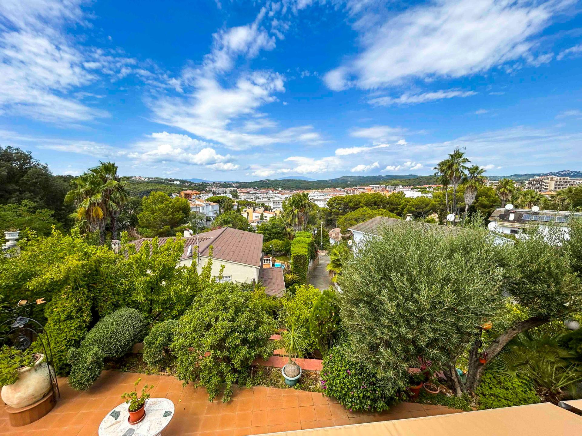 Villa con magníficas vistas. - foto 2