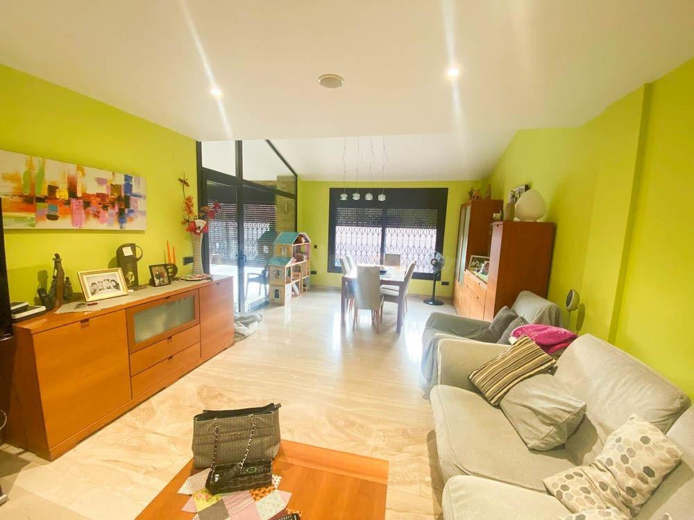 Fantastica casa con ascensor y piscina cerca de todos los se - foto 4