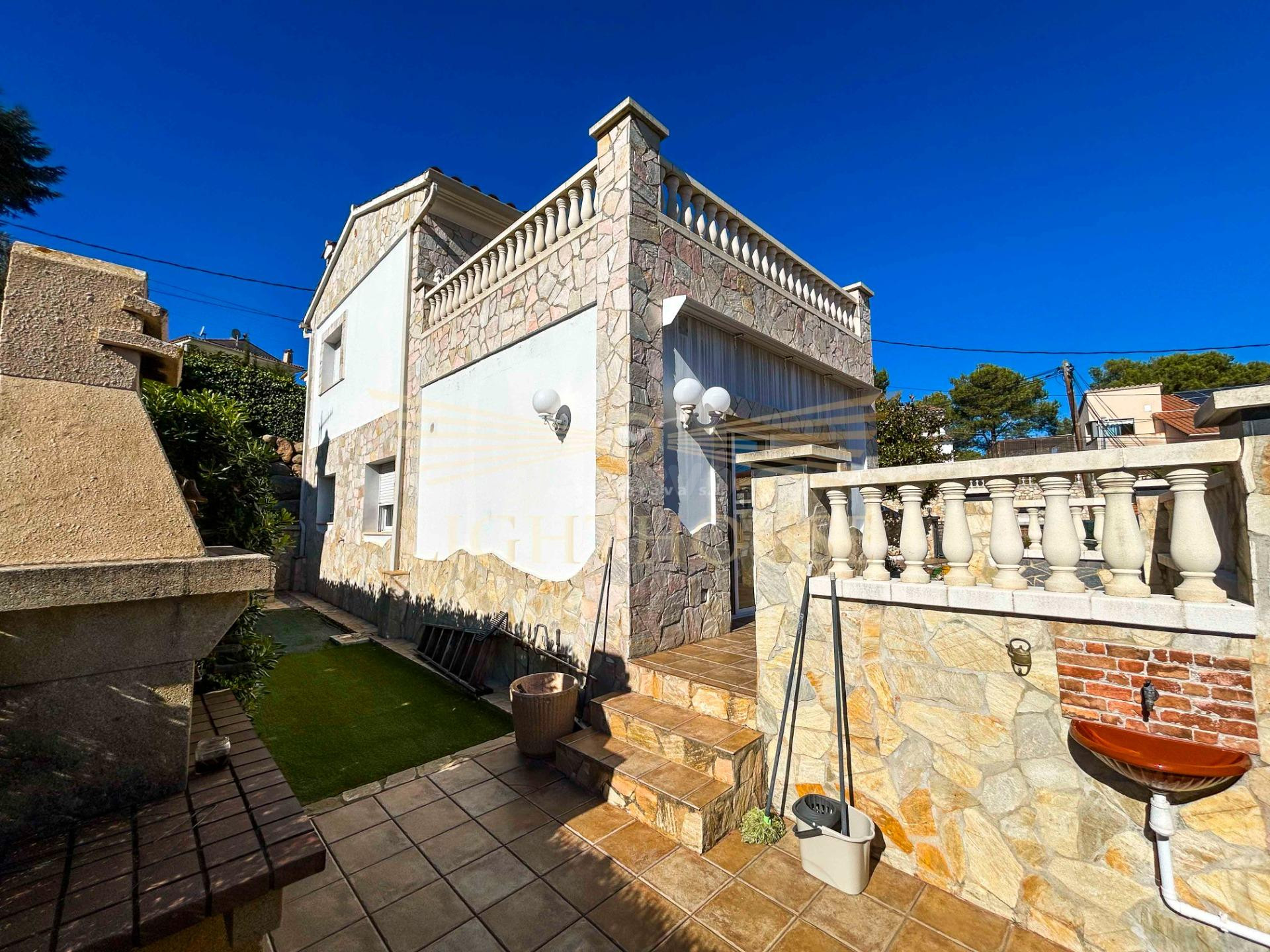 Encantadora casa con vistas al mar en La Soleia. - foto 4