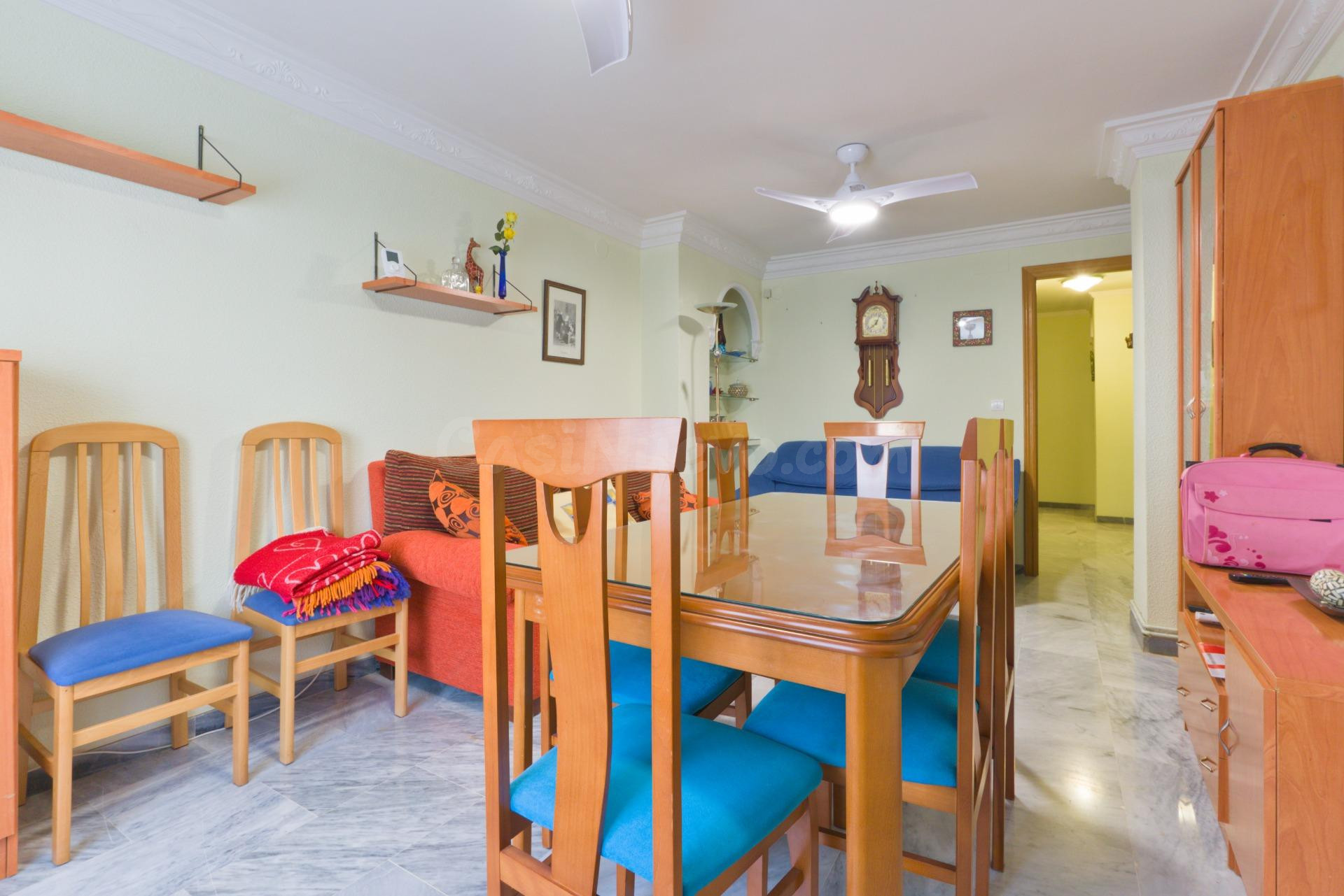 Acogedor Piso de 3 Dormitorios en La Zubia con Gran Patio - foto 4