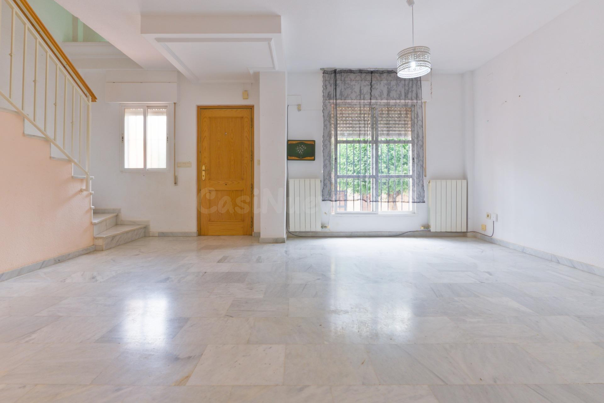 Bonita Casa en Cúllar Vega