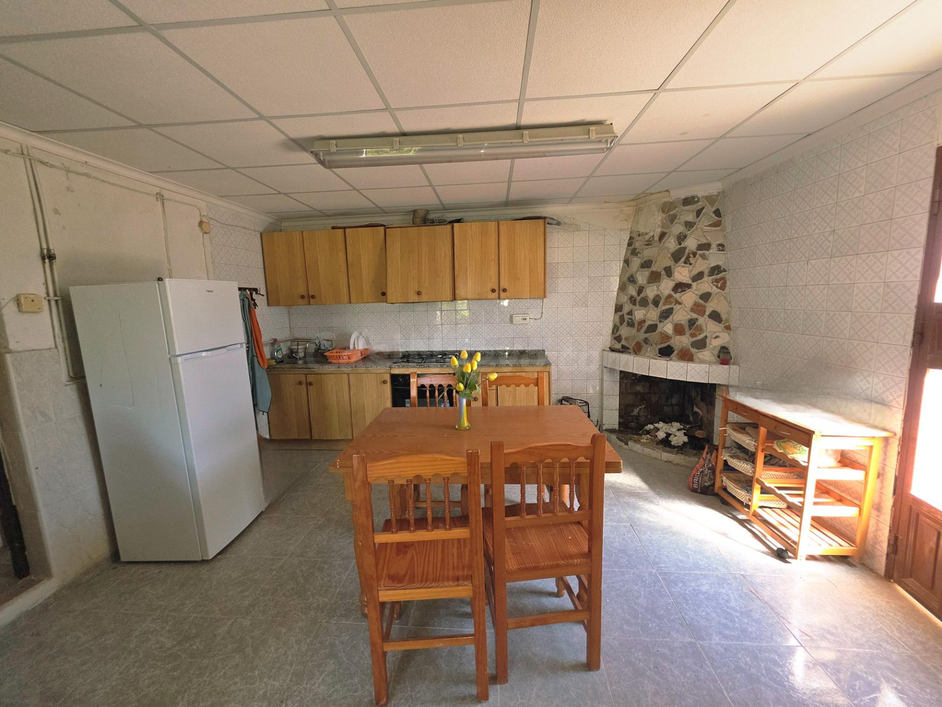Casa con terreno 4 habitaciones 246m² en venta - Desamparados-Hurchillo-Torremendo