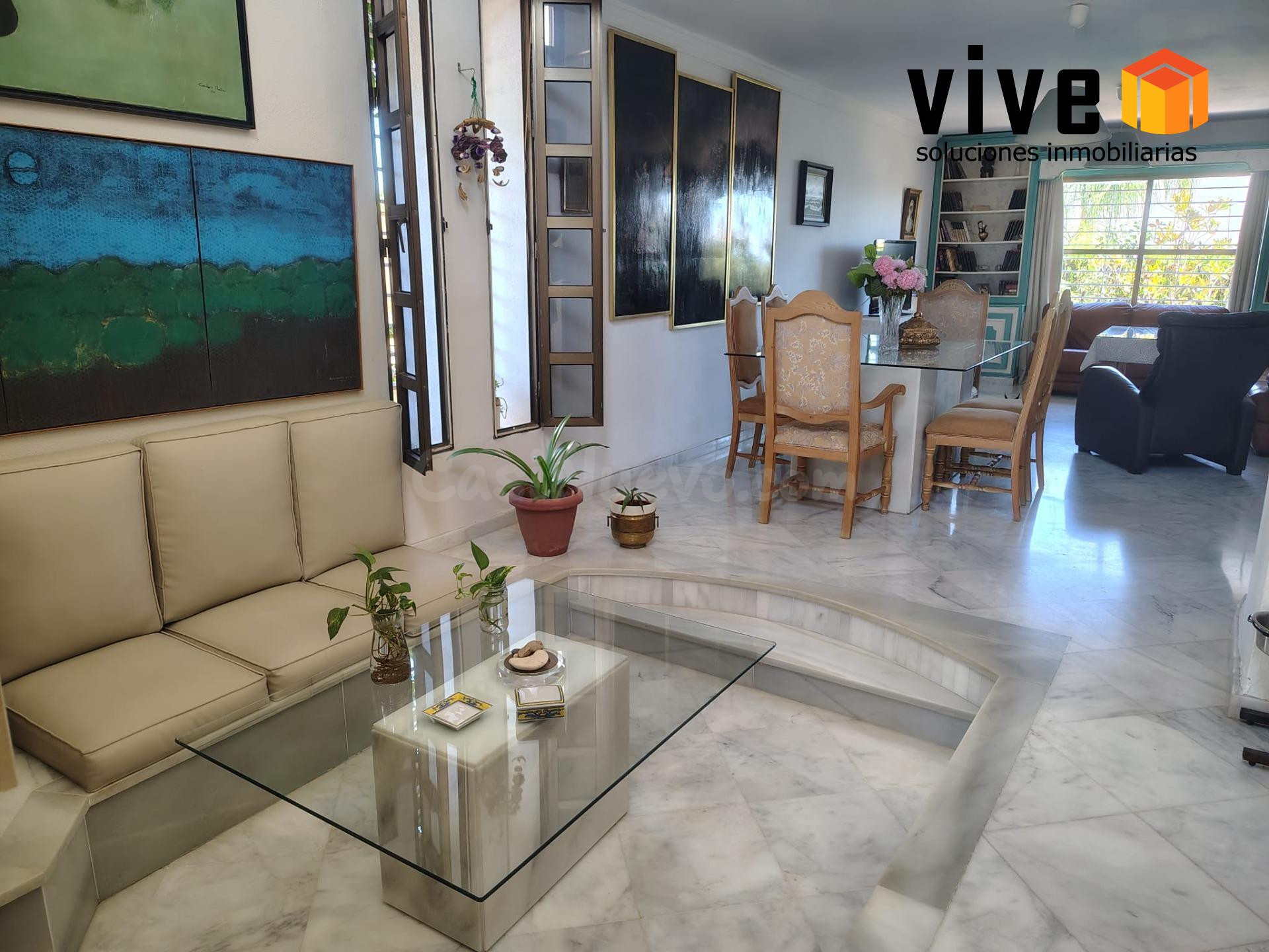 ESPECTACULAR CHALET INDEPENDIENTE CON PISCINA Y SALÓN DE DOB - foto 3