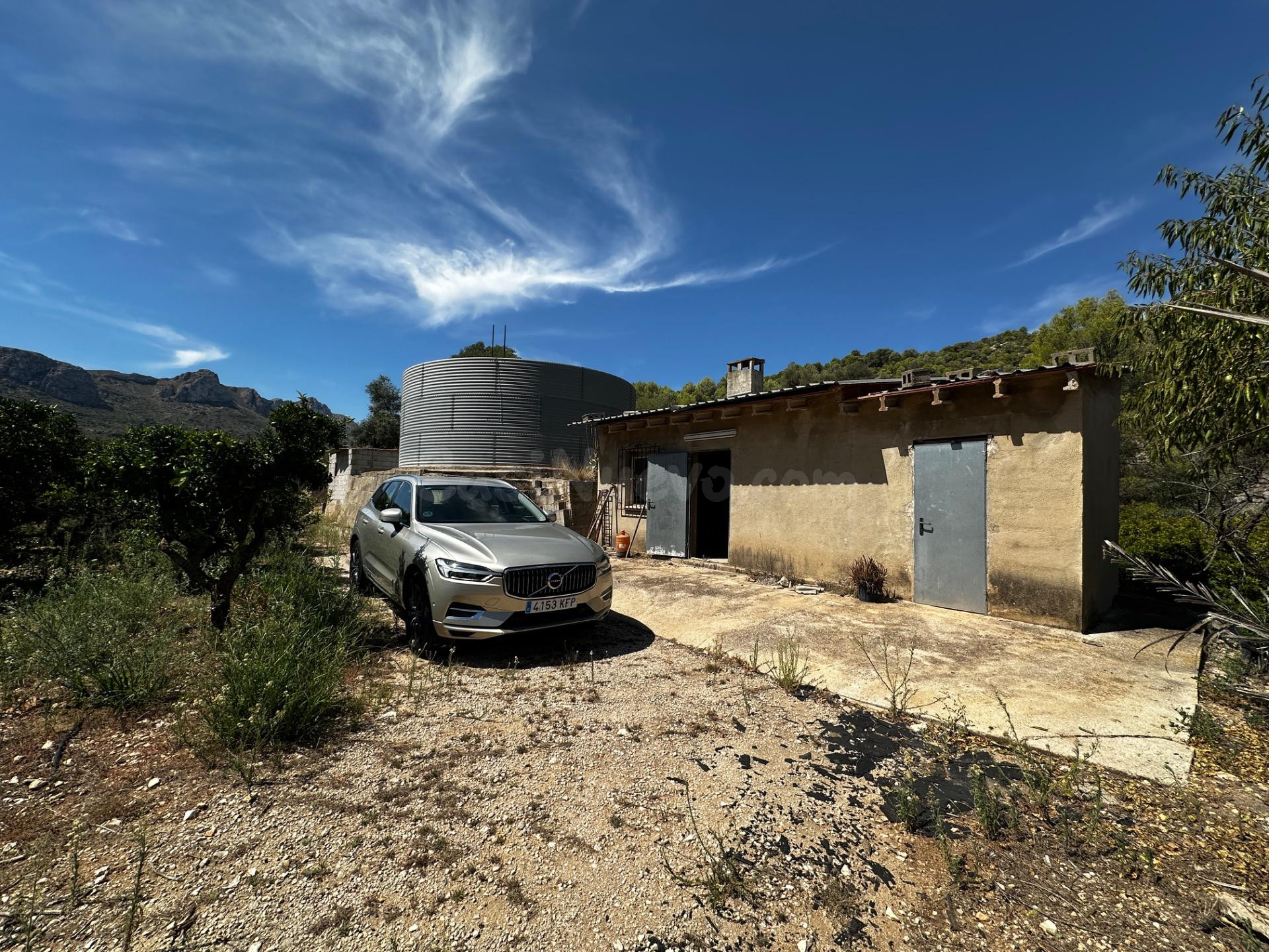 Encantadora casita de campo en Benialí con parcela de 9.834 