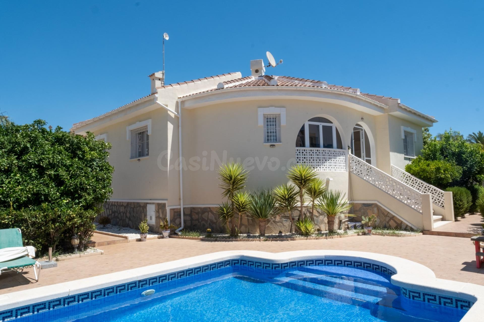 Exclusiva villa independiente con piscina privada en Doña Pepa, Ciudad Quesada