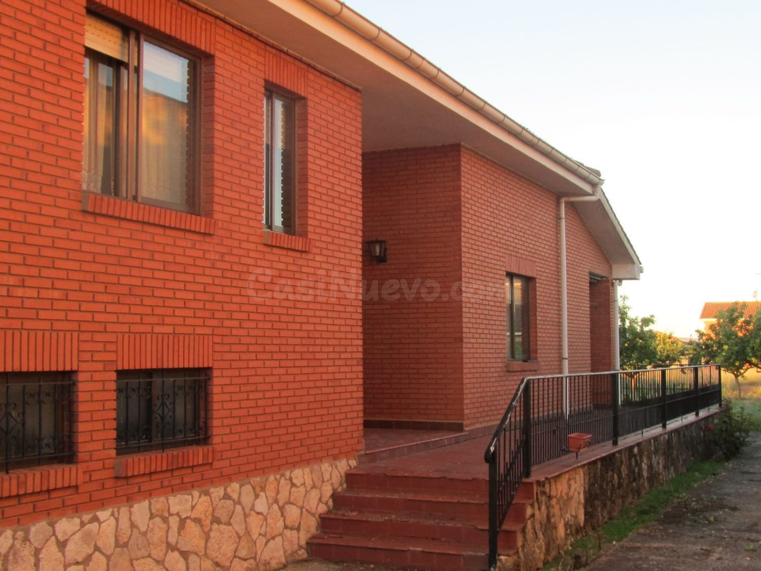 Chalet 4 habitaciones 205m² en venta - Castilla y leon - foto 4