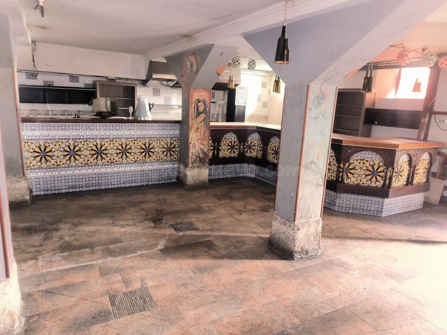 Local comercial 171m² en venta - Casco antiguo - foto 2
