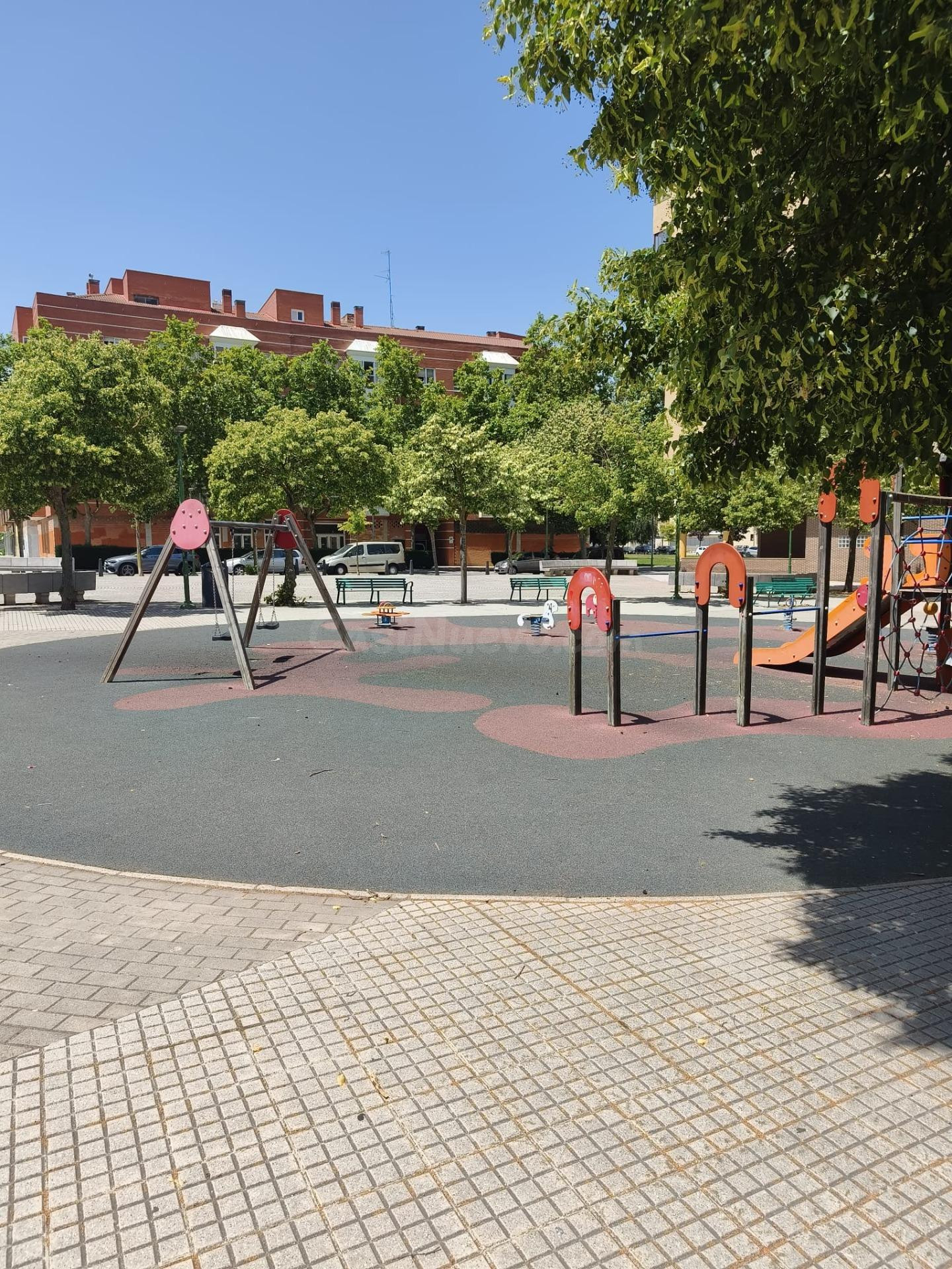 Oportunidad Única en la Zona de Mayor Crecimiento de Burgos - foto 4