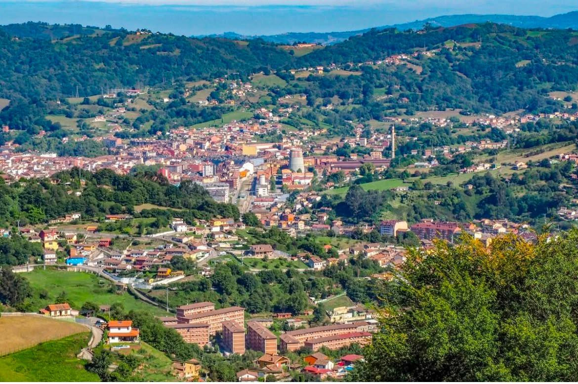 Excepcional Parcela en Sama De Langro  con Vistas al Valle del Nalón por solo 35.000€