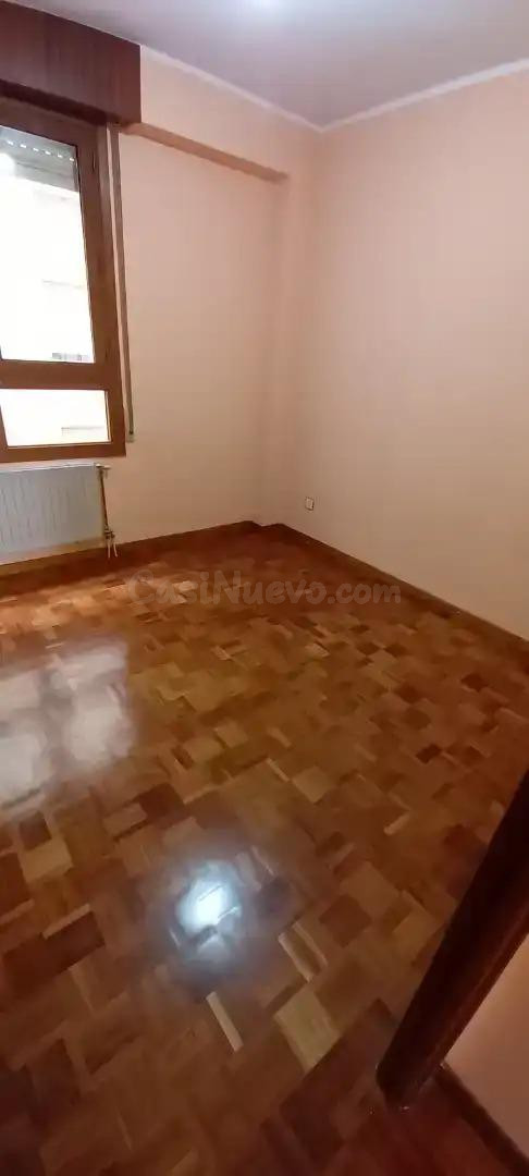 PISO DE 2 DORMITORIOS EN BURGOS CAPITAL - foto 4