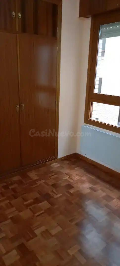 PISO DE 2 DORMITORIOS EN BURGOS CAPITAL - foto 5