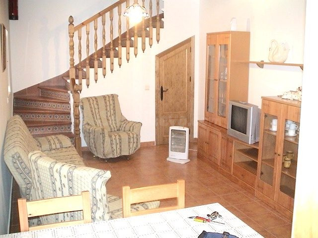 CASA EN BENAOJÁN