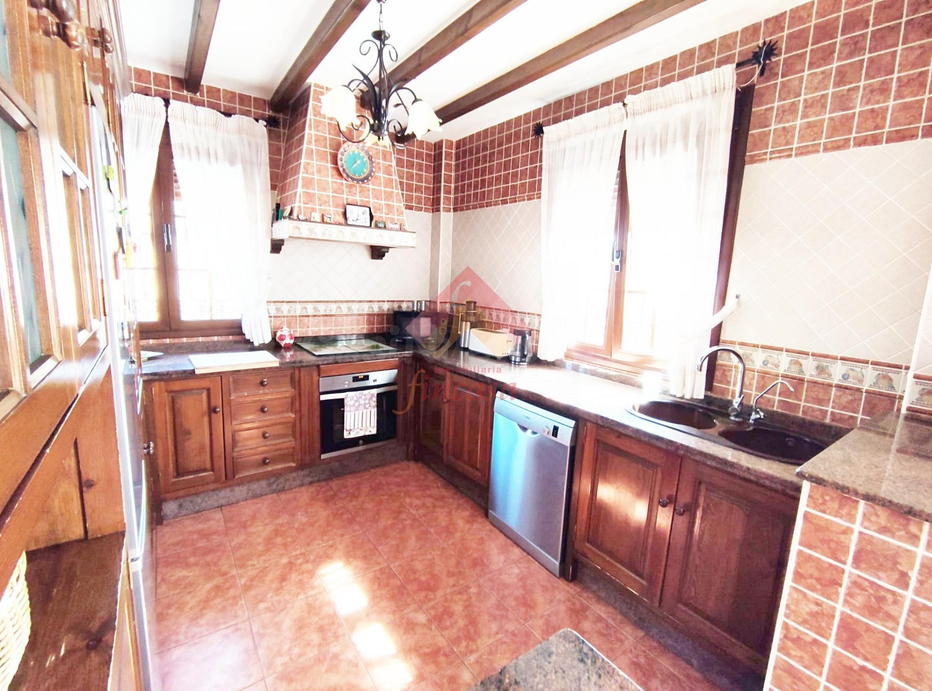 Casa 6 habitaciones 342m² en venta - Arriate - foto 3
