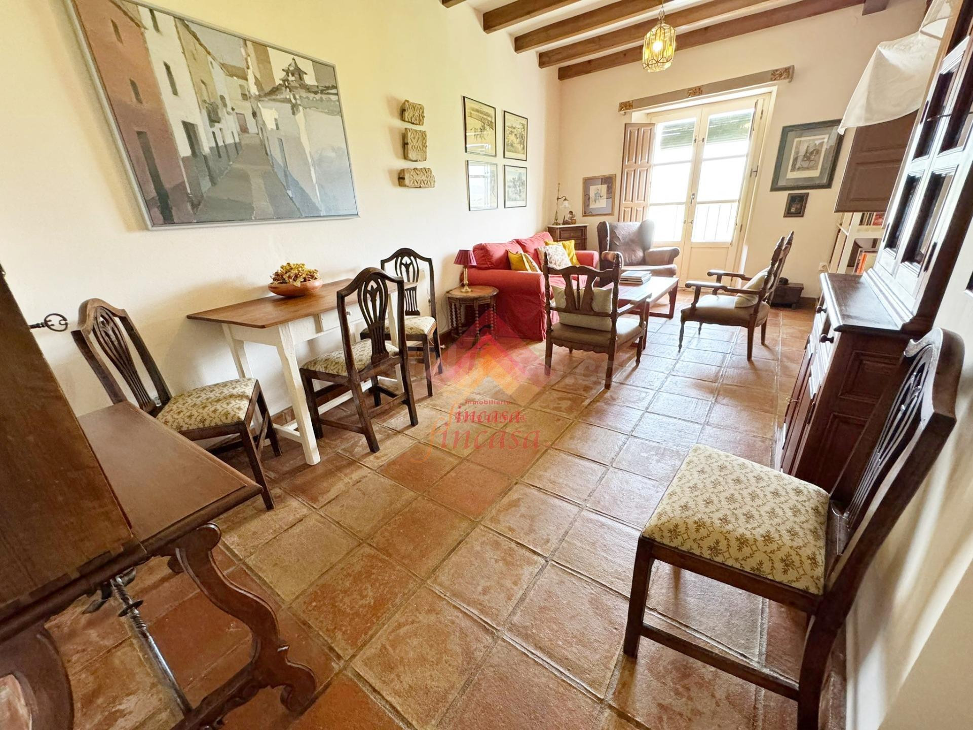 SE VENDE DÚPLEX EN UN EDIFICIO SEÑORIAL DEL SIGLO XVII