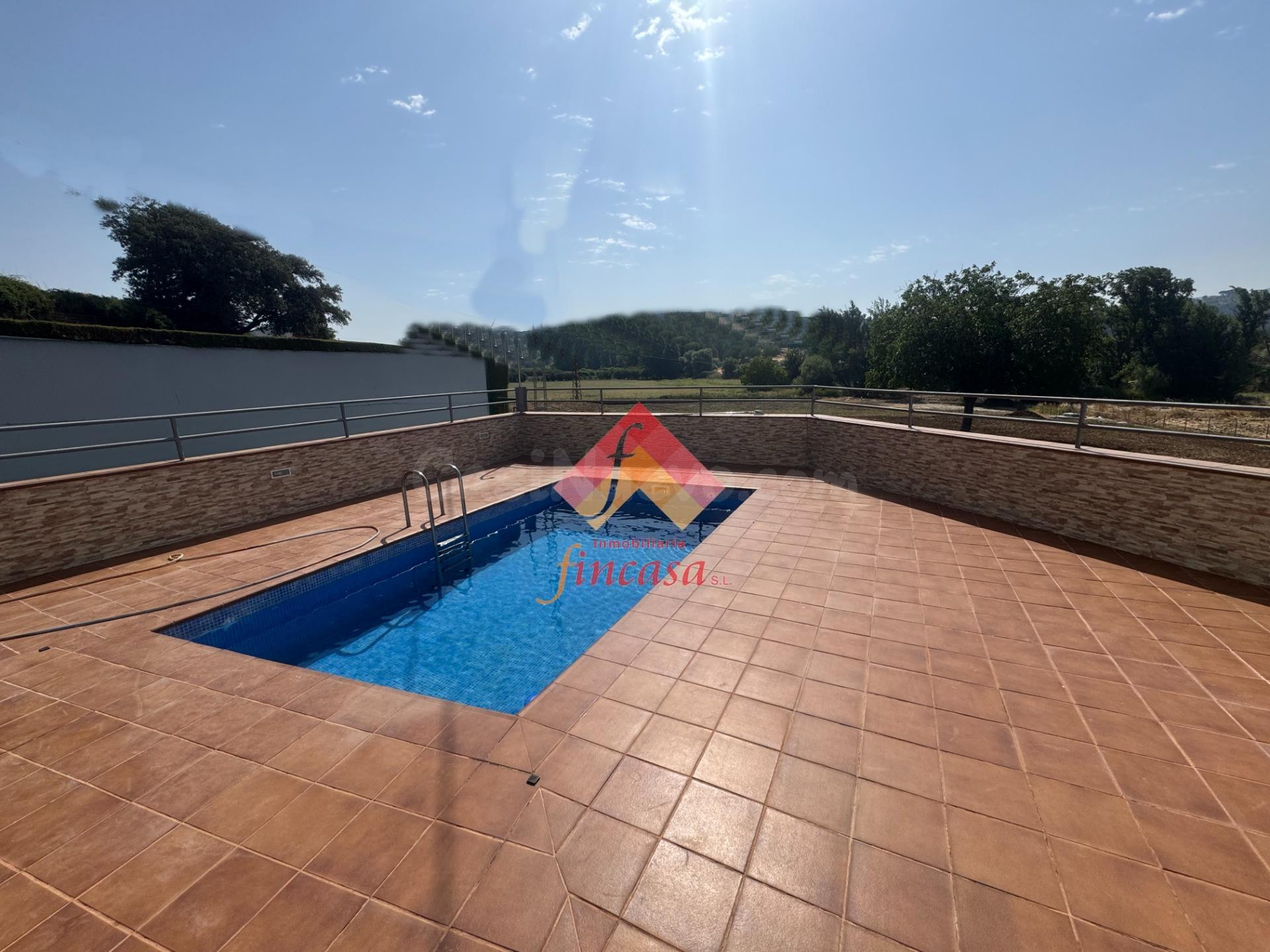 ESTUPENDA CASA DE CAMPO CON PISCINA