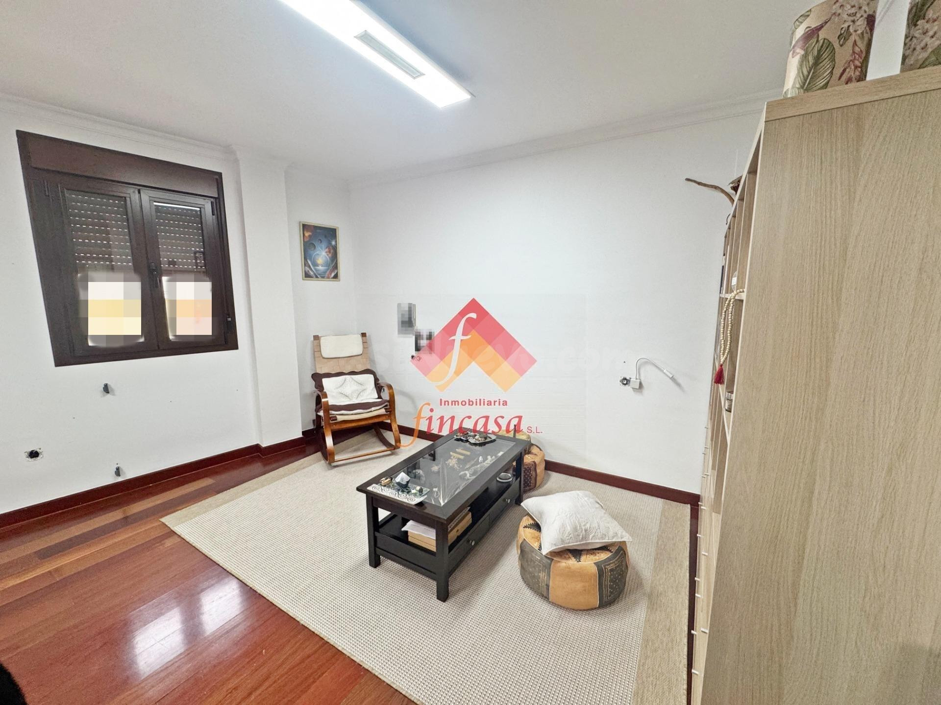 SE VENDE ESPECTACULAR PISO EN ZONA DE LA FERIA - foto 5