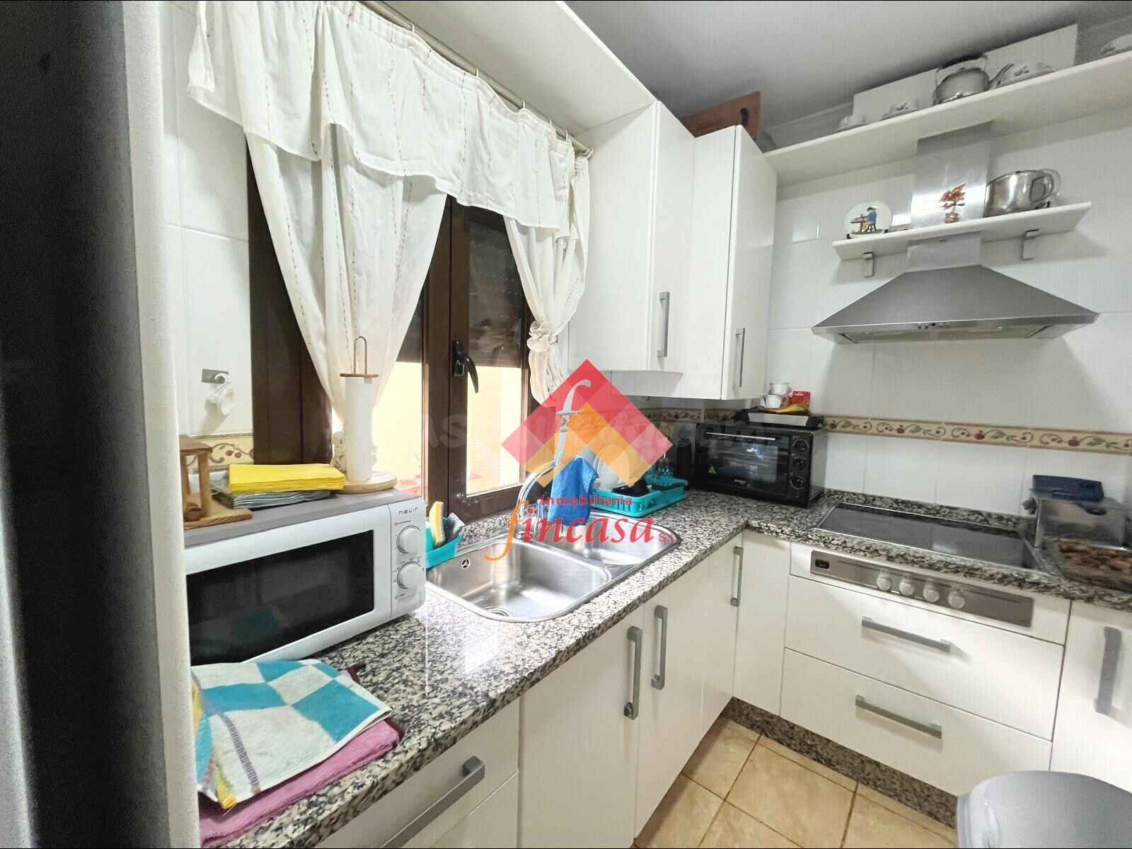 ¡¡IDEAL INVERSIÓN!! DÚPLEX CON GARAJE EN EL CENTRO